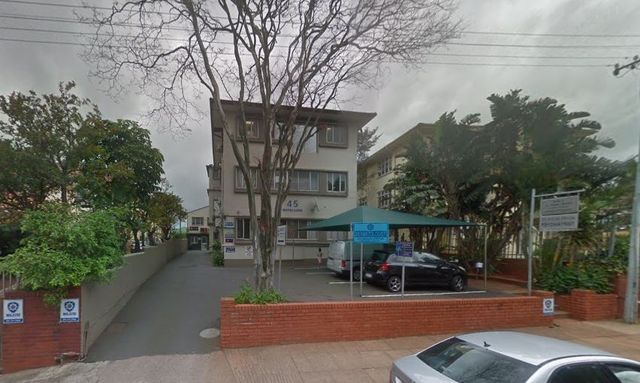 Commercial property for rent - 45 Hopelands Drive